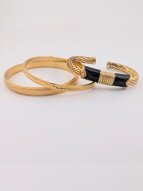 Jewelry Lot #83 Vintage Gold Tone Bracelets - Monet, Trifari